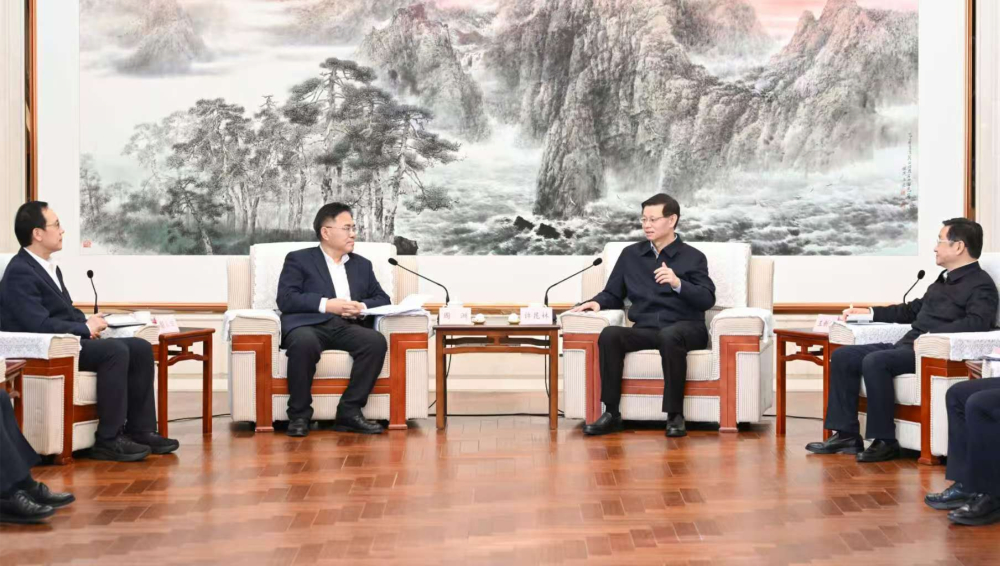 周洲、殷长波拜会辽宁省委书记许昆林 省委副书记、省长王新伟